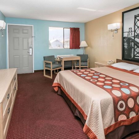 Motel Super 8 By Wyndham Bishop Exterior foto