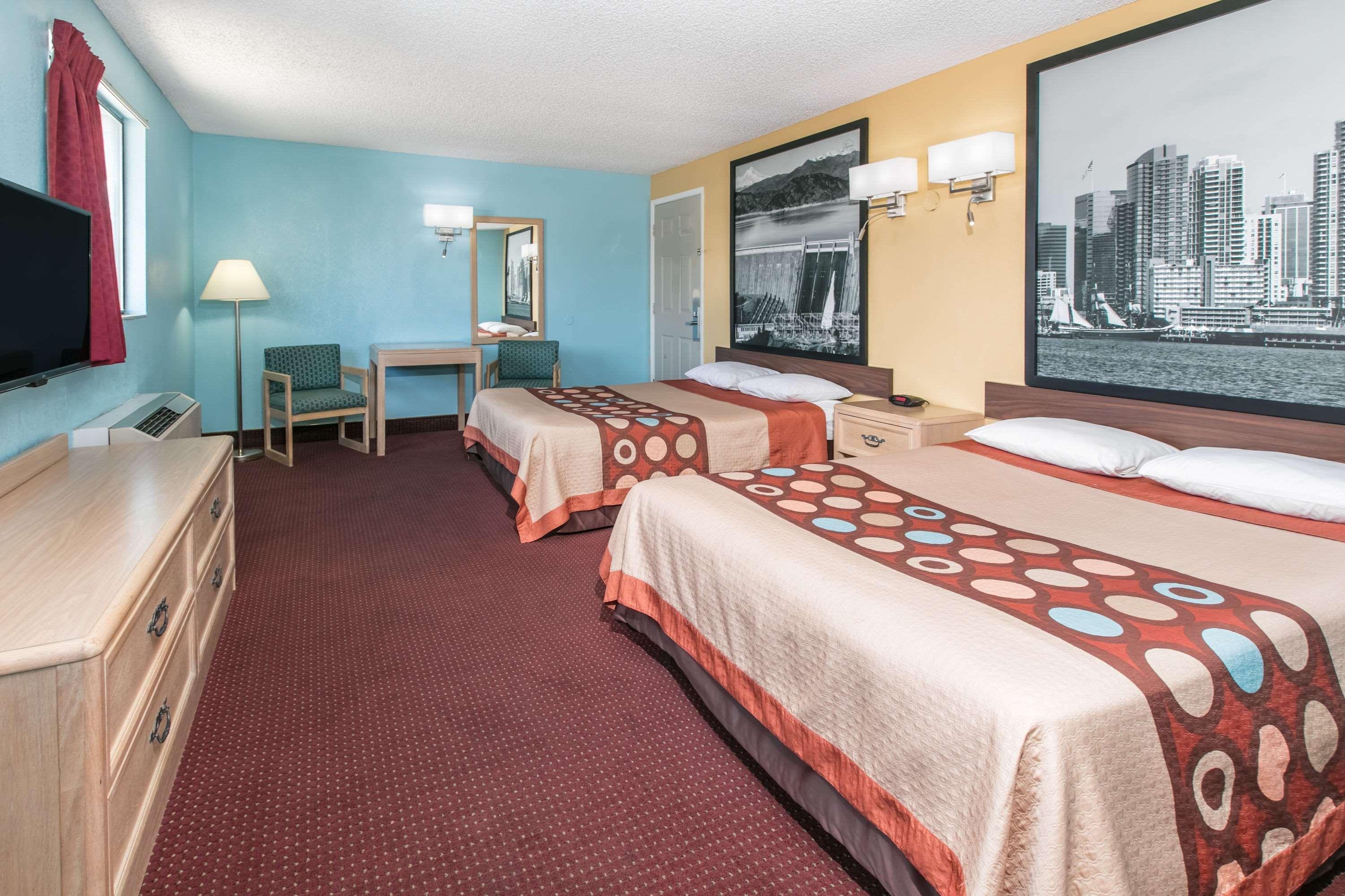 Motel Super 8 By Wyndham Bishop Exterior foto