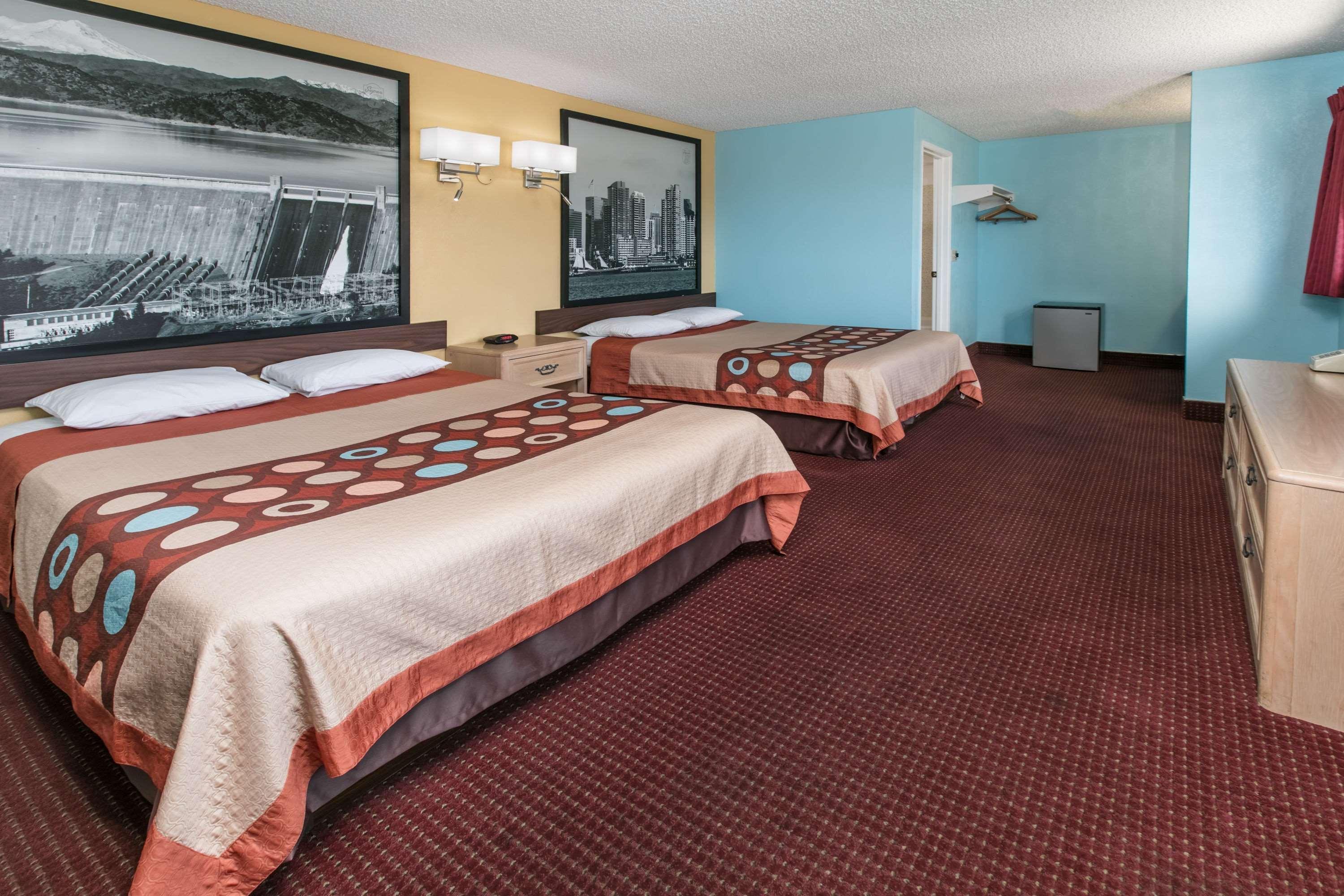Motel Super 8 By Wyndham Bishop Exterior foto